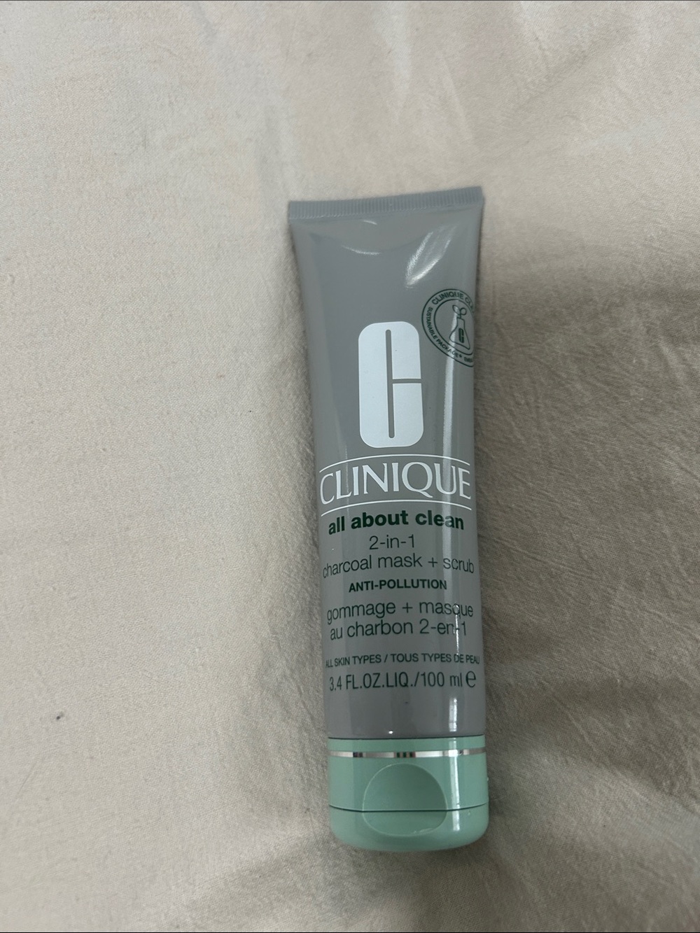 Clinique Charcoal 2-in-1 Mask + Scrub - Gray & Mint Green